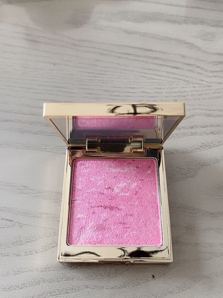 Customer photo review of Catkin Highlighter & Cheek Blush