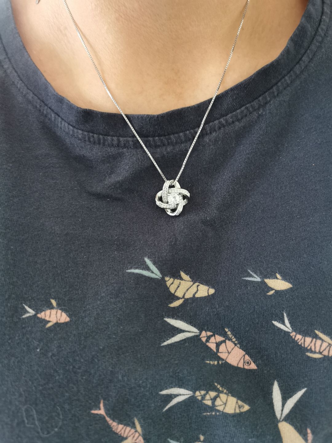 Customer photo review of "To my Soulmate" - Silver Love knot necklace