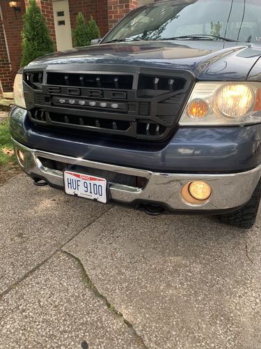 Customer photo review of Armor Grille w/Off-Road Lights, Replaceable Letters- Matte Black for 2004-2008 Ford F150