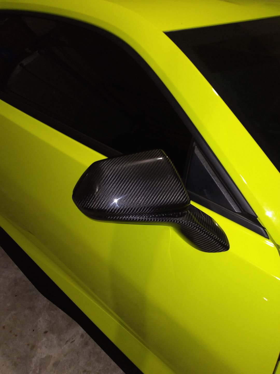 Customer photo review of [Set] Carbon Fiber Mirror Cover for Chevy Camaro 2016-2021