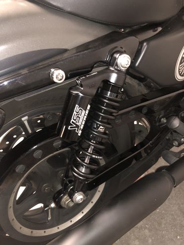 Customer photo review of Amortisseurs ECOLINE Harley Davidson réglables à GAZ YSS 270mm à 420mm