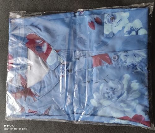Customer photo review of Floral Casual V-Neckline Long Sleeve Blouses