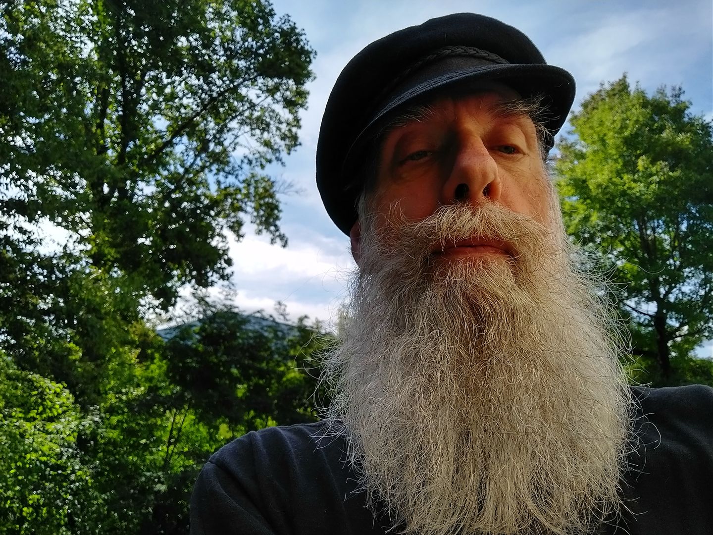 Customer photo review of Beard Oil Oud & Tobacco 2oz. "Oriental Knight"