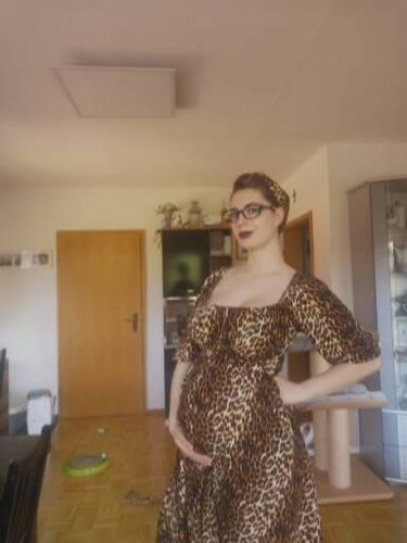 Customer photo review of Vacation Dress in Vintage Leopard Print  - Vixen by Micheline Pitt