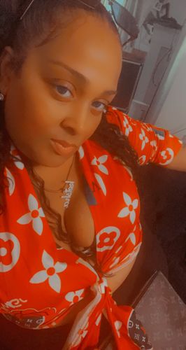 Customer photo review of L GIRL CROP TOP