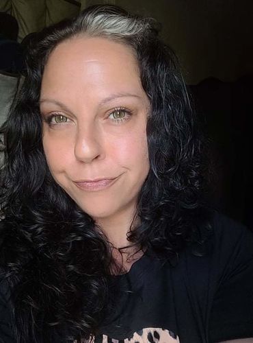 Customer photo review of Norko Green Contact Lenses(12 months wear)