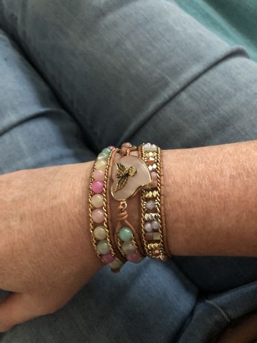 Customer photo review of "TAUBE DER LIEBE" ZARTES WICKELARMBAND