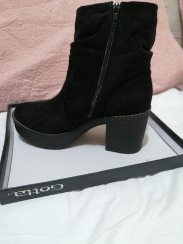 Customer photo review of BOTÍN NEGRO C7330
