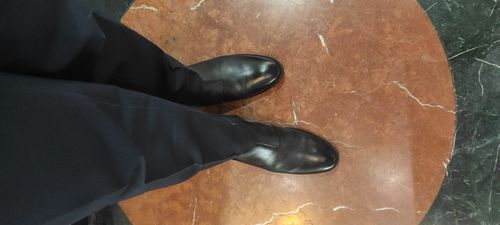 Customer photo review of Chelsea Boots With Zipper - Solid Black Leather (Crepe Sole)