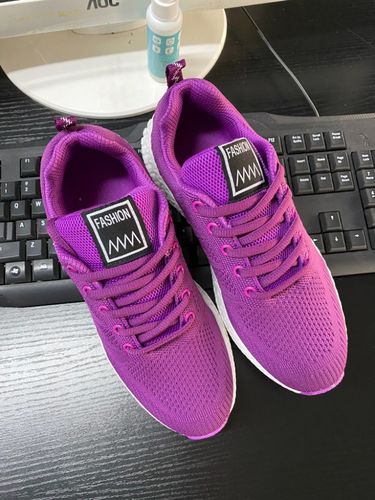 Customer photo review of Women's ultralight walking and running shoes