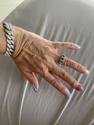 Customer photo review of SASSY CUBAN LINK BRACELET
