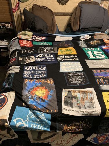 Customer photo review of Classic T-Shirt Blanket