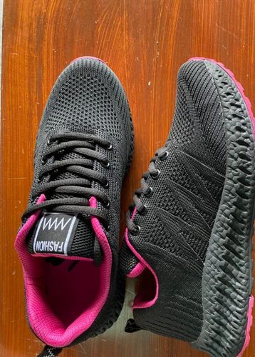 Customer photo review of Women's ultralight walking and running shoes