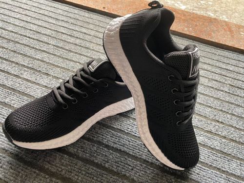 Customer photo review of Women's ultralight walking and running shoes