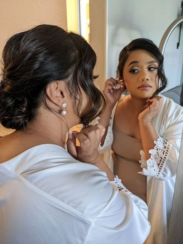 Customer photo review of Estela Pearl Drop Earrings with 4 Rositas