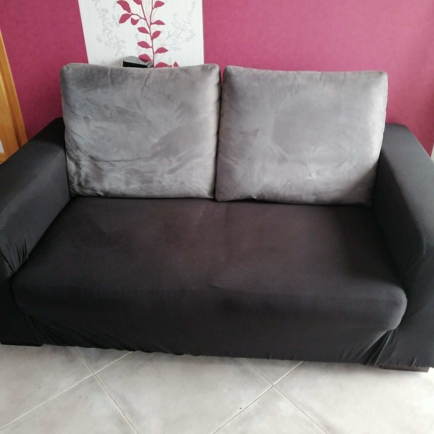 Customer photo review of Noir - Housses Extensibles de Fauteuil et Canapé - La Maison des Housses