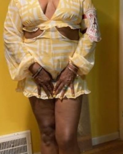 Customer photo review of Geometric Print  Romantic Back Lace-Up Romper