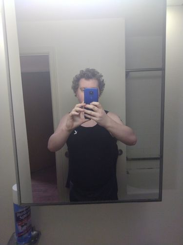 Customer photo review of Men's Heat-Trapping Sweat Vest