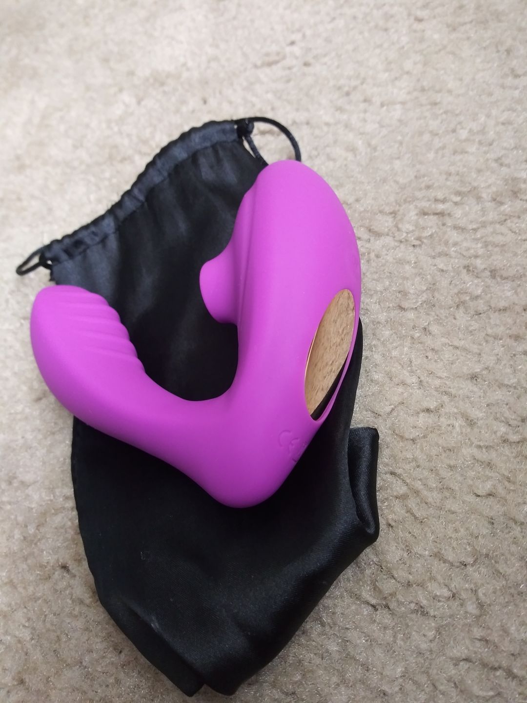 Customer photo review of Suctional Vibrator