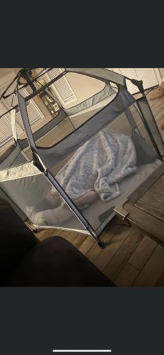 Customer photo review of Pop N' Go® Playpen