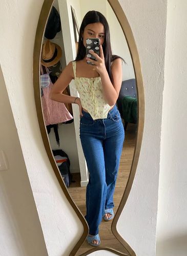 Customer photo review of Iliza Luxe Print Bustier Crop Top