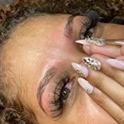 Customer photo review of Wispy Eyelash Extensions 17-25mm