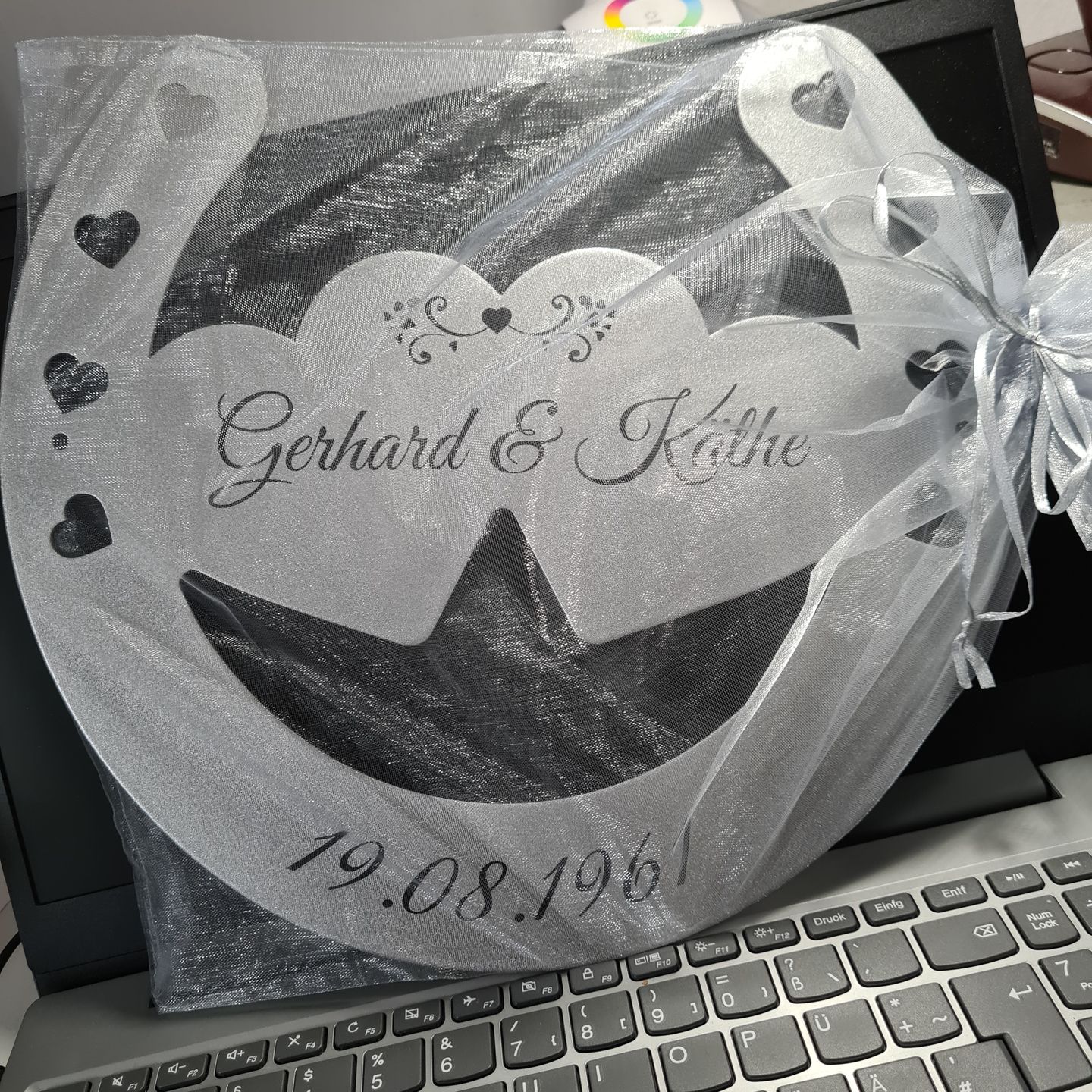 Customer photo review of Glückshufeisen aus edlem Stahl noble Design (personalisierbar) - ausgefallenes Hochzeitsgeschenk