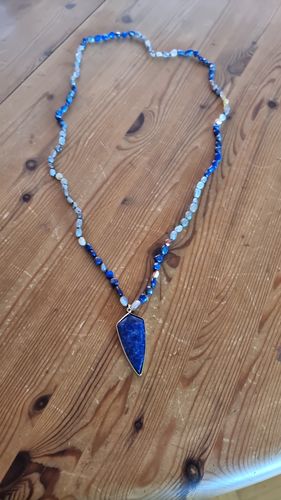 Customer photo review of LAPISLAZULI SCHILD SCHUTZ MALA HALSKETTE