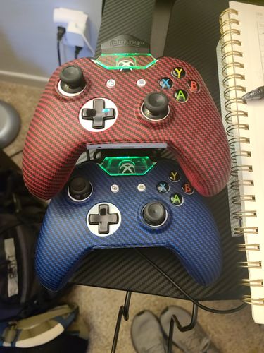Customer photo review of Red Carbon Fiber - XBOX One Controller Skin