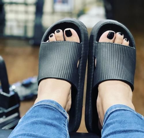 Customer photo review of Extremely Comfy/Thick Slippers (New EVA Technology 2021) - 50% OFF
