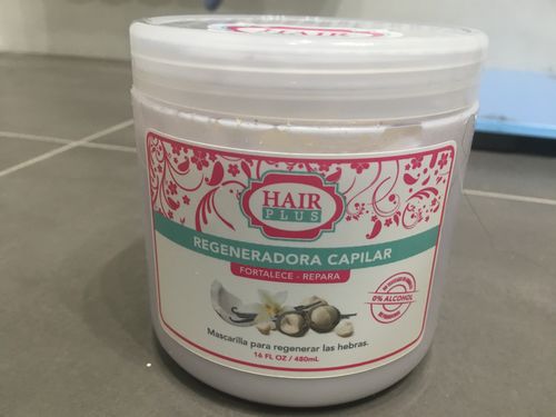 Customer photo review of Mascarilla regeneradora capilar