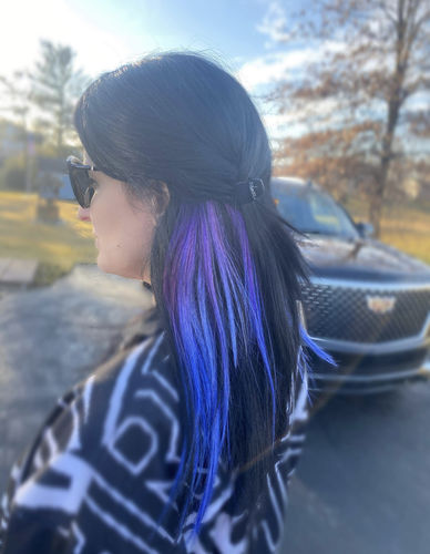 Customer photo review of Full Shine Tape in Hair Extensions 100% Remy Human Hair Balayage Ombre 40 Pieces 100 Grams (1B/18/60)