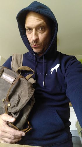 Customer photo review of WOLF SPUR - Bio Unisex Hoodie (PREMIUM)