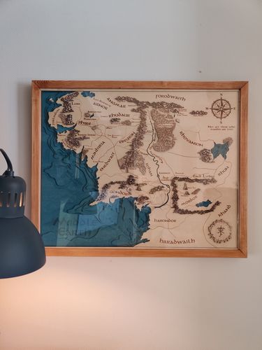 Customer photo review of 3D EARTH WOOD MAP