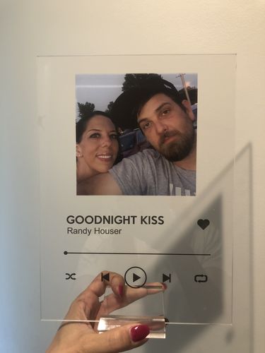 Customer photo review of Custom Song Plaque - The Best Anniversary Gift for Couples