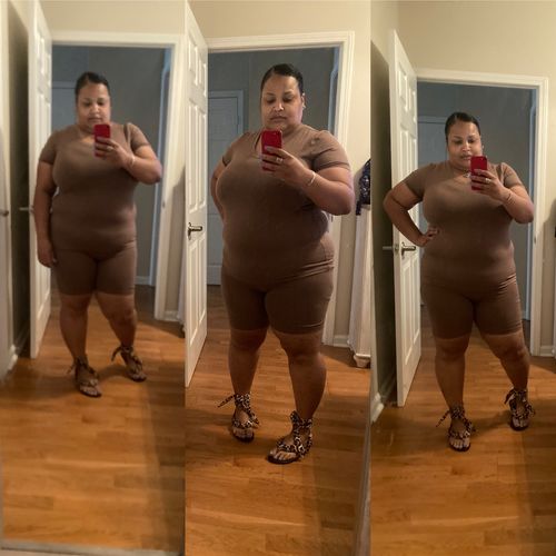 Customer photo review of Luxe Chill Sets V Neck (Mocha)