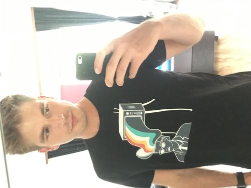 Customer photo review of KENFM ORGANIC SHIRT BUBEN • TV BRAINWASH