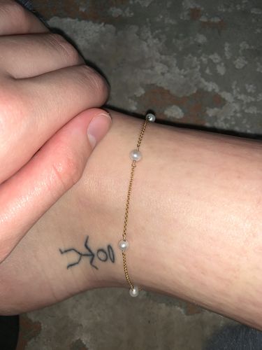 Customer photo review of Pearl Linked Anklet
