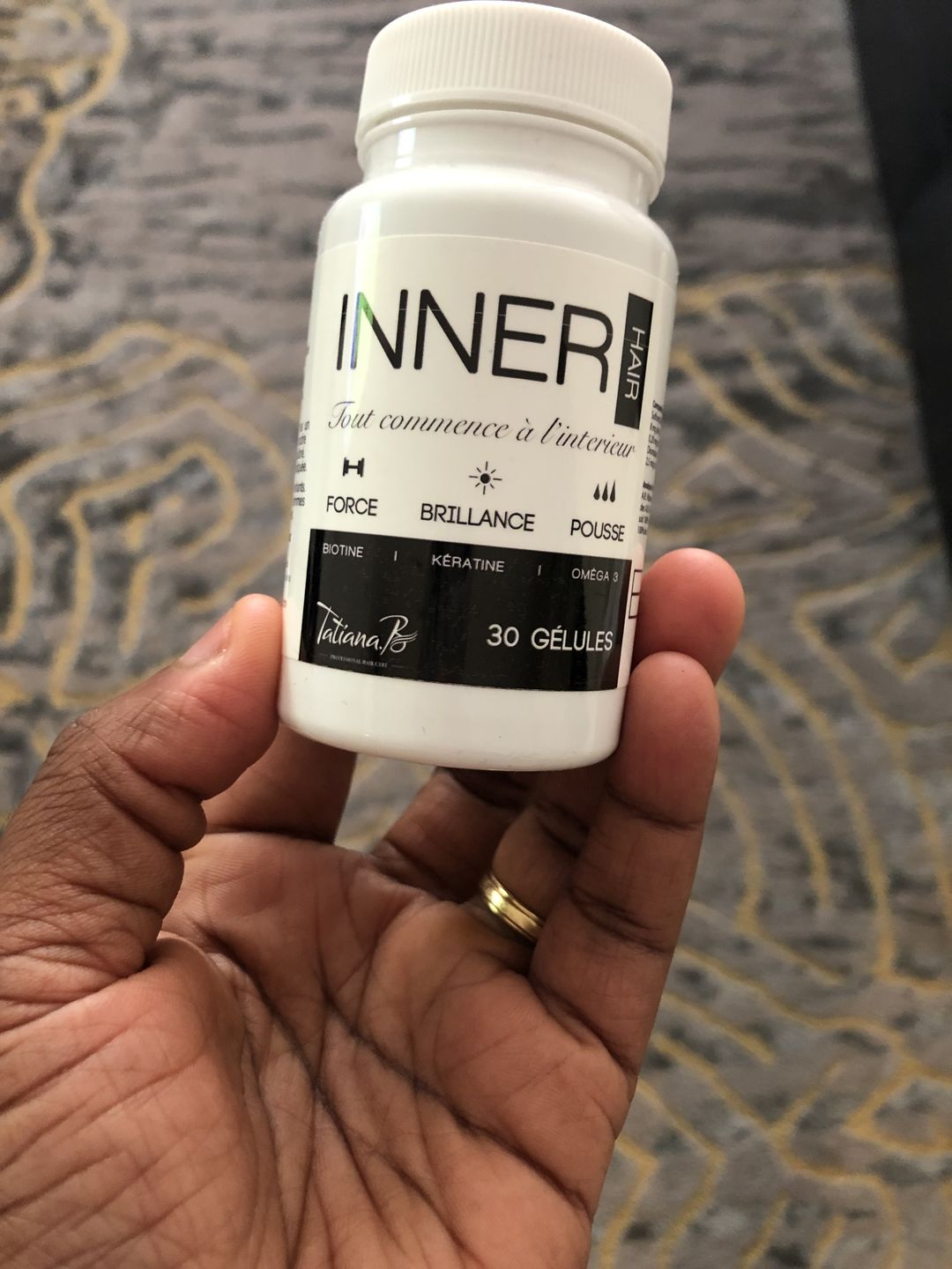 Customer photo review of INNER - VITAMINES POUR LES CHEVEUX - 1 MOIS