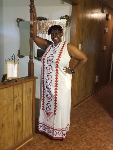 Customer photo review of Pyramid Sleeveless Maxi Dress With Side Pockets- FINAL SALE