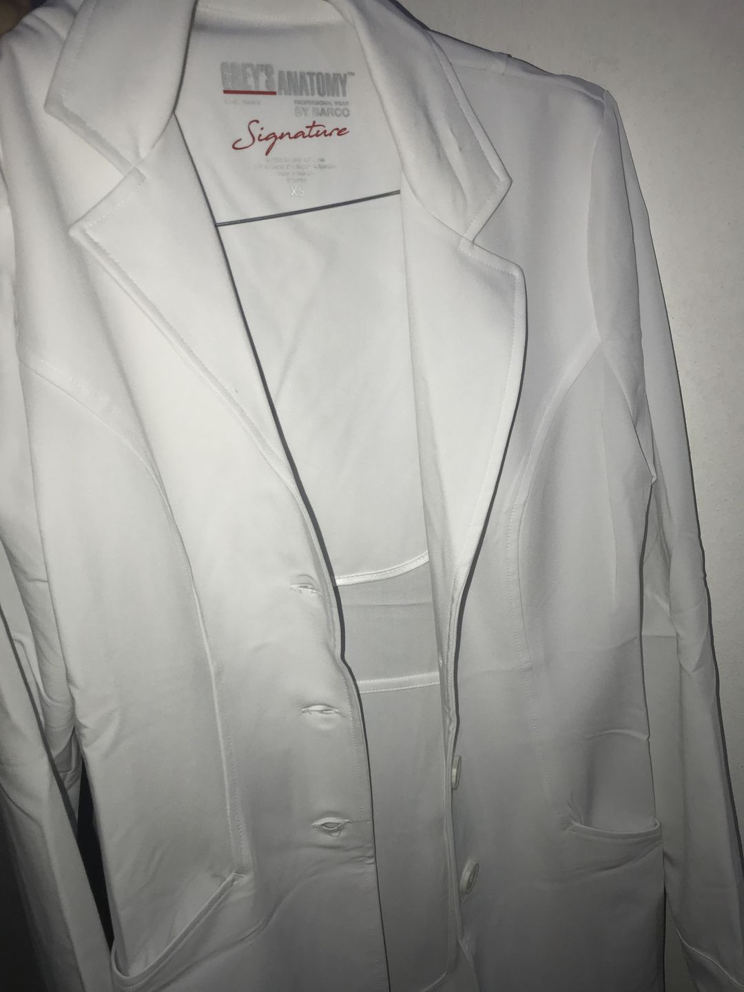 Customer photo review of لابكوت ايڤ سليك جريز اناتومي ~Labcoat Eve Sleek Grey's Anatomy