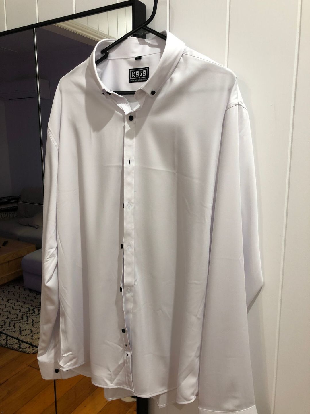 Customer photo review of Bamboo Satin Stretch Shirt - White Contrast