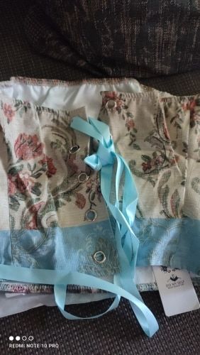 Customer photo review of Aesthetic Embroidered Tube Top