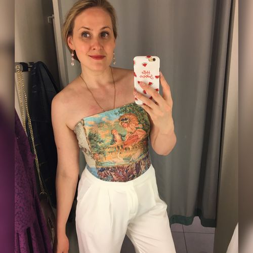 Customer photo review of Aesthetic Embroidered Tube Top