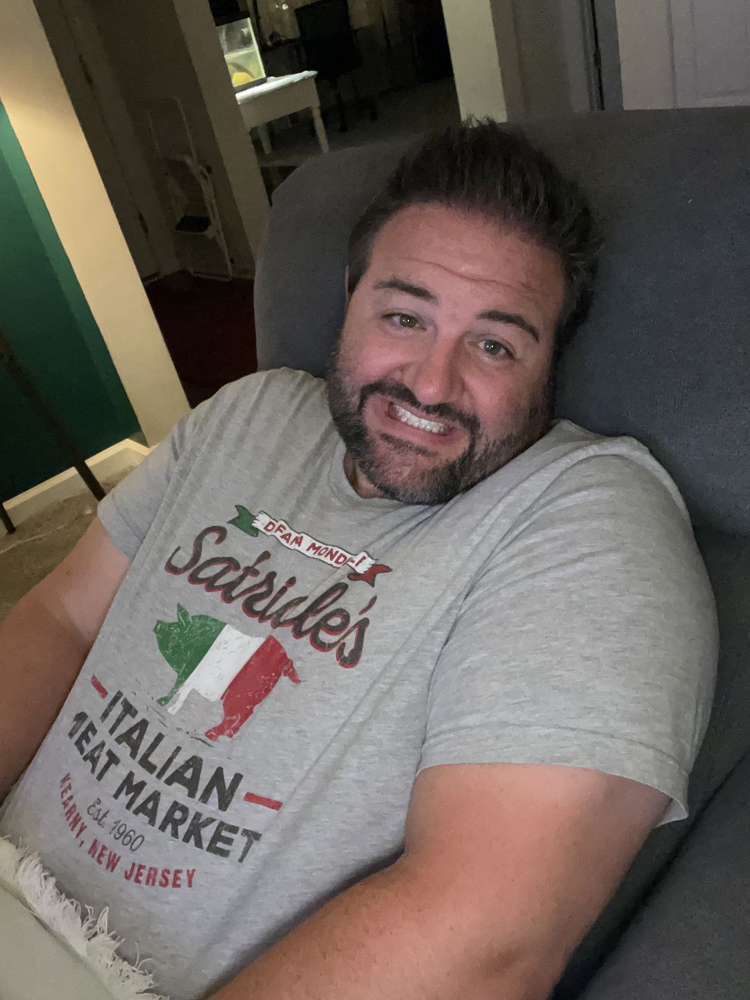 Customer photo review of Di Fama Mondiale Satriale's Men's/Unisex Super Soft Tee
