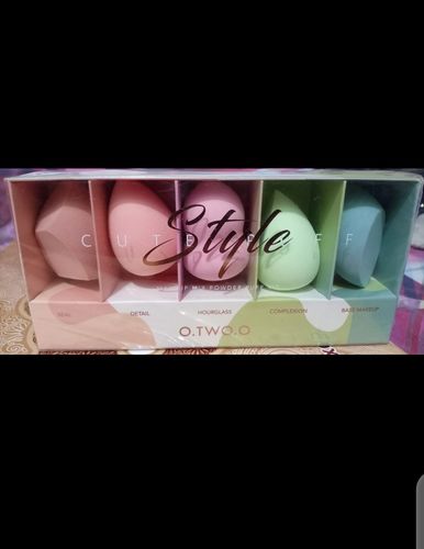 Customer photo review of O.TWO.O CUTE MAKEUP MIX POWDER PUFF KIT