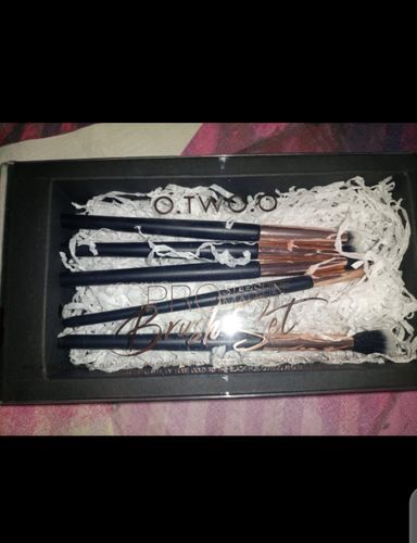 Customer photo review of O.TWO.O PRO STARSHINE MAKEUP BRUSH SET (5 PCS)