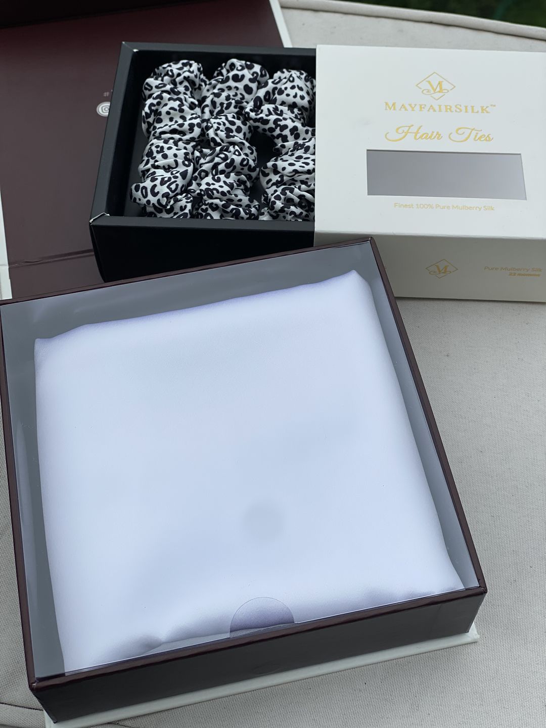 Customer photo review of Brilliant White Pure Silk Pillowcase