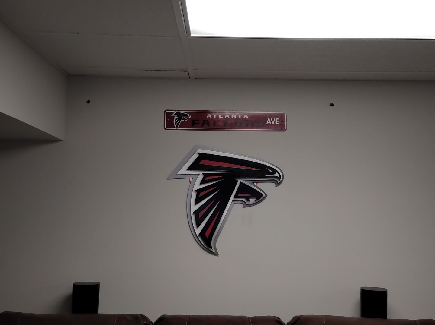 Customer photo review of Atlanta Falcons 3D Vintage Metal Wall Art