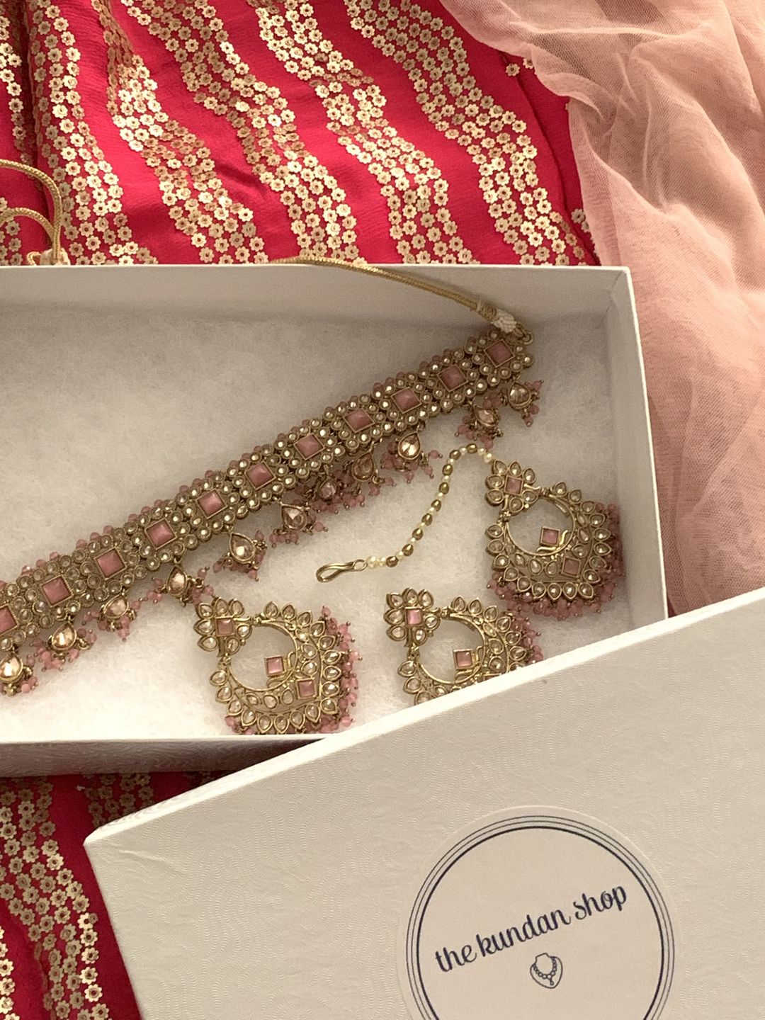 Customer photo review of Favorable in Pink